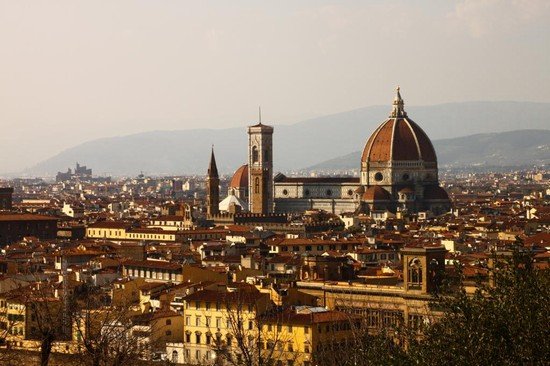 Rinnova la patente di guida a Firenze: Il nostro studio medico offre servizi di qualità a prezzi onesti